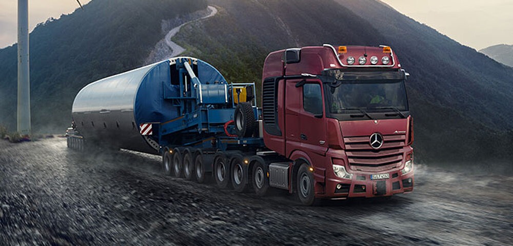 Actros SLT Schwerlasttransport Lkw Daimler Trucks Mercedes